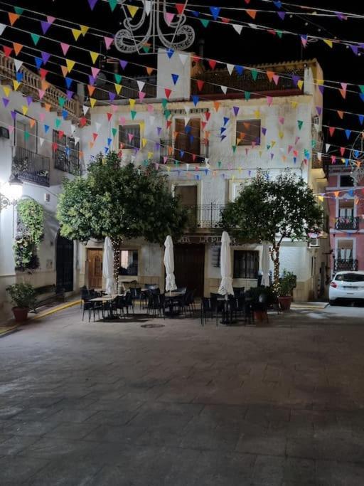Casa Plaza Relleu Exterior foto